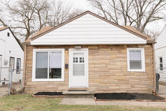 Building Photo - 12302 Milligan Ave