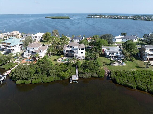 Foto del edificio - 1661 Seabreeze Dr