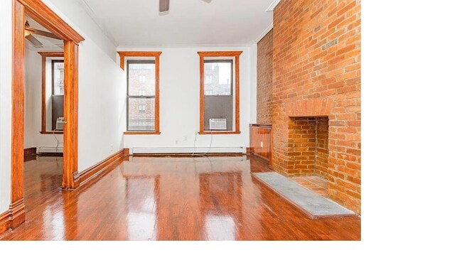 Foto del edificio - 1079 Broadway