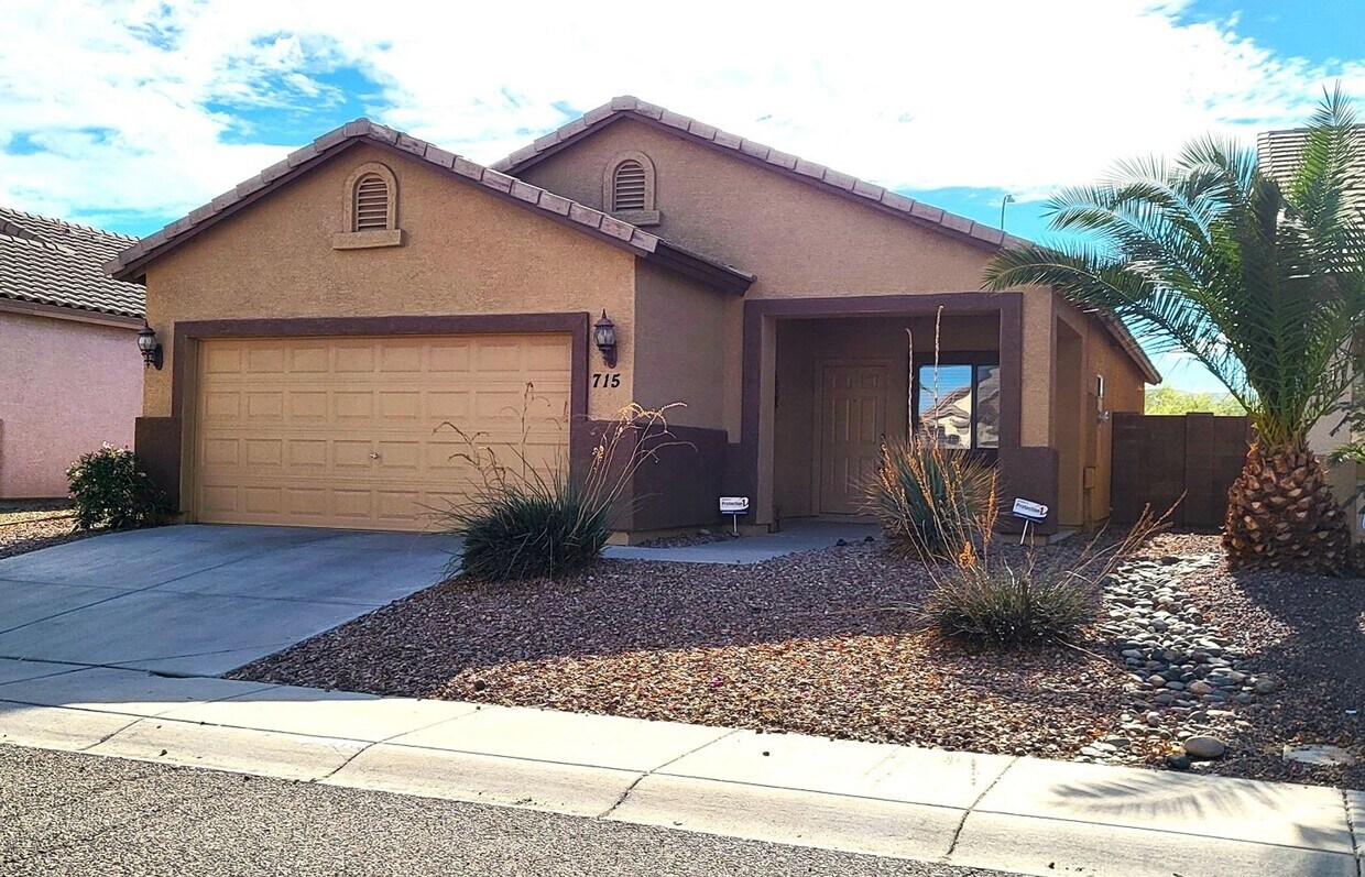 Primary Photo - AFFORDABLE SOUTH PHOENIX HOME!
