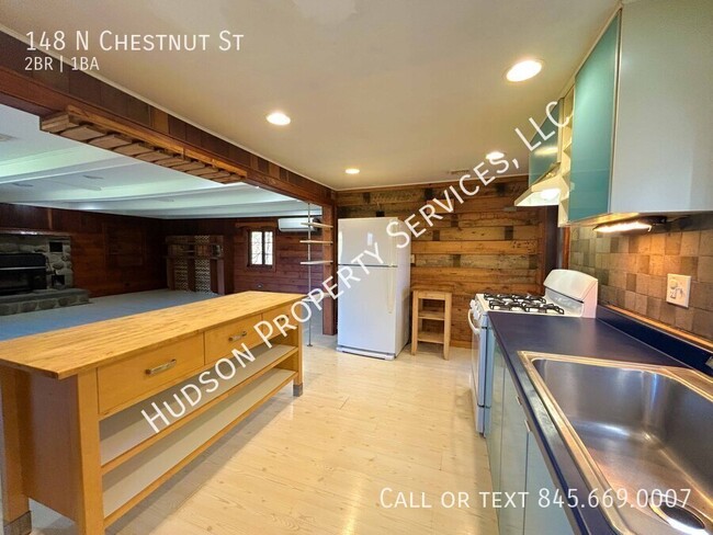 Building Photo - 148 N Chestnut St