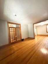 Building Photo - 558 S 26th Ave