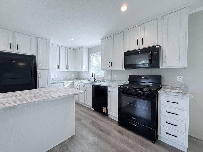 Building Photo - 29649 Cambridge Ct