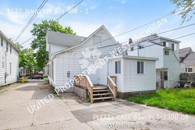 Building Photo - 1127 Jennette Ave NW