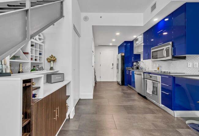 Foto del edificio - 60 SW 13th St