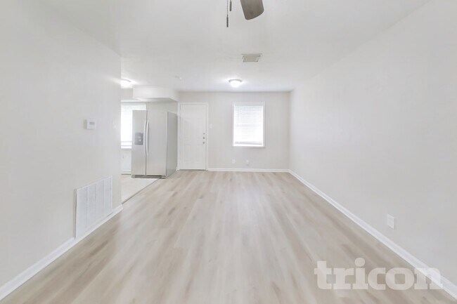 Foto del edificio - 12306 Foxridge Dr