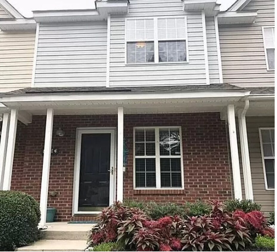 Foto principal - 8214 Rudolph Rd