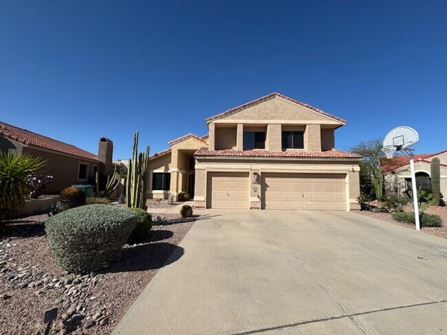 Building Photo - Oro Valley- 3 bedroom/ 3 bathroom single f...