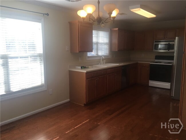 Foto del edificio - 350 Brickleberry Ridge