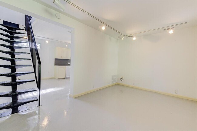 Foto del edificio - 1516 Bonnie Brae St