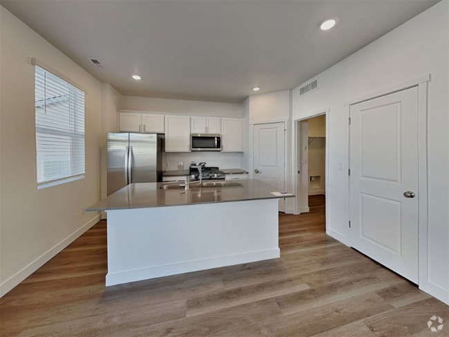 Building Photo - 3022 85th Dr NE
