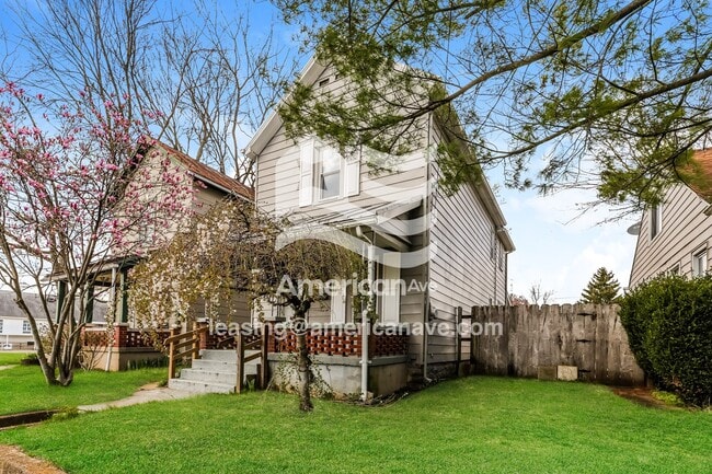 Building Photo - 941 Kercher St