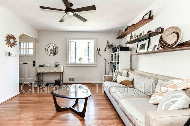 Foto del edificio - 509 E Luray Ave