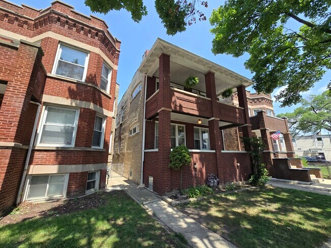 Foto del edificio - 5030 W Hutchinson St