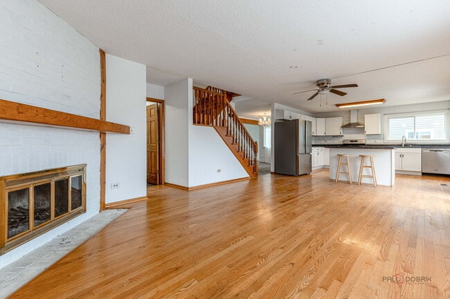 Building Photo - 1261 Hialeah Ln