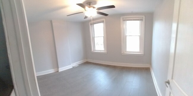 Building Photo - Nicely Remodeled home, Available soon!