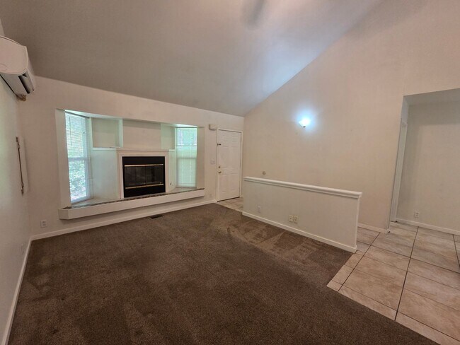 Building Photo - Large, Open Concept Gig Harbor Three Bedroom. Available Now!
