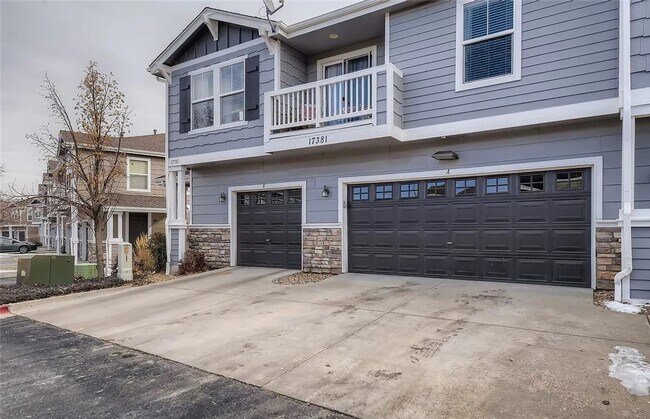 Foto del edificio - Spacious 4BR Townhome in Parker Spacious C...