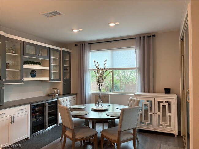 Foto del edificio - 7079 Garnet Crest Ct