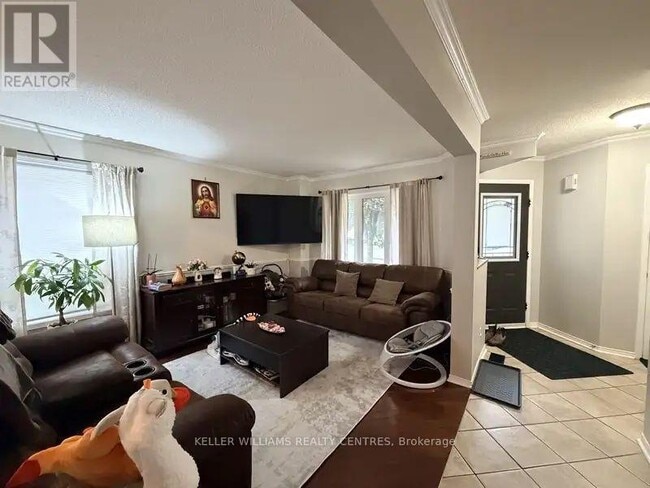 Building Photo - 28 Churchland Dr