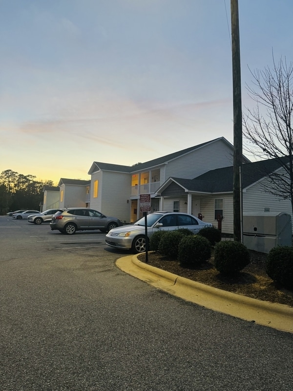 Foto del edificio - 1150 Cross Creek Cir