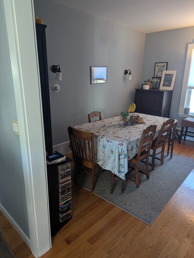 Primary Photo - 17 Lowell Street Pl