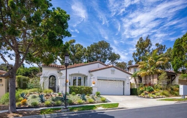 Building Photo - 1042 Alexandra Ln