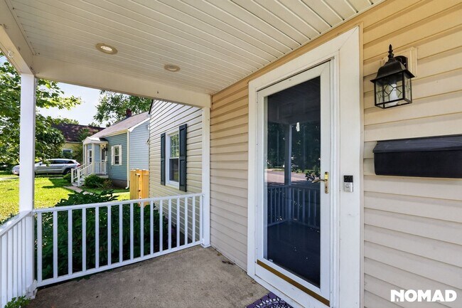 Foto del edificio - 442 Westshire Dr