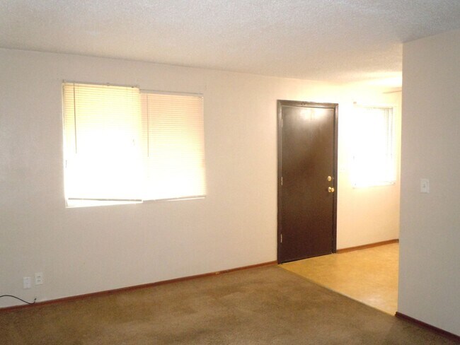 Foto del edificio - 605 St Louis Rd