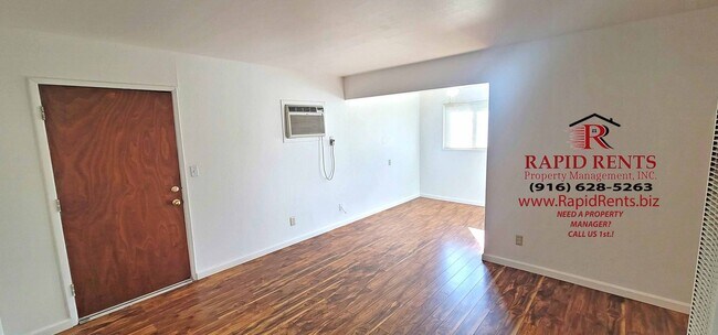 Building Photo - W Street Apartments / 1621 1/2 W Street Sa...