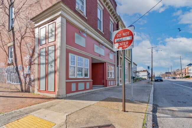 Foto del edificio - 1601 W Cary St