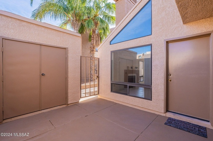 Primary Photo - SPACIOUS 2 BR + Loft/2BA condo in gated co...