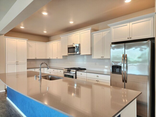 Foto del edificio - 4 Bedroom Home in Marysville Available Now!