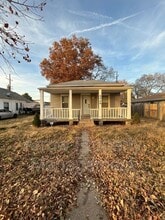 Building Photo - 2738 Apple St