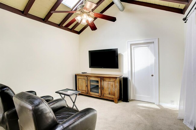Sunken media room off master bdrm. - 1625 Harvard St