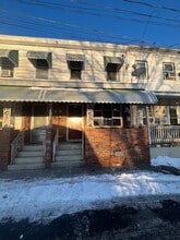 Building Photo - 20 Wiggan St