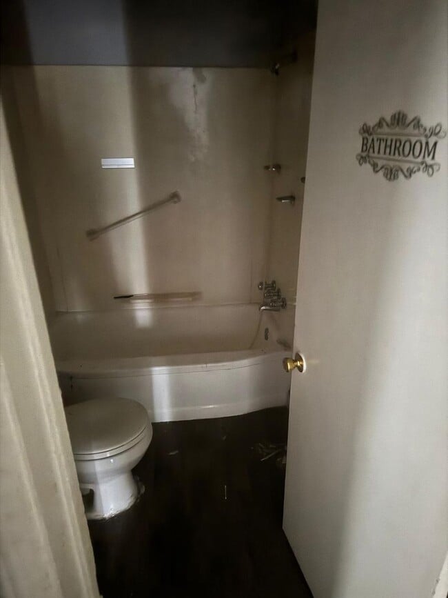 Foto del edificio - 3 Bedroom 1 Bathroom House For lease Welco...