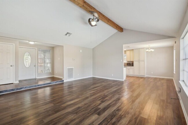 Foto del edificio - 3212 Wavecrest St