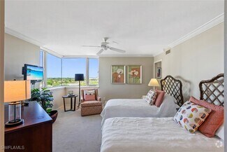 Building Photo - 5555 Heron Point Dr