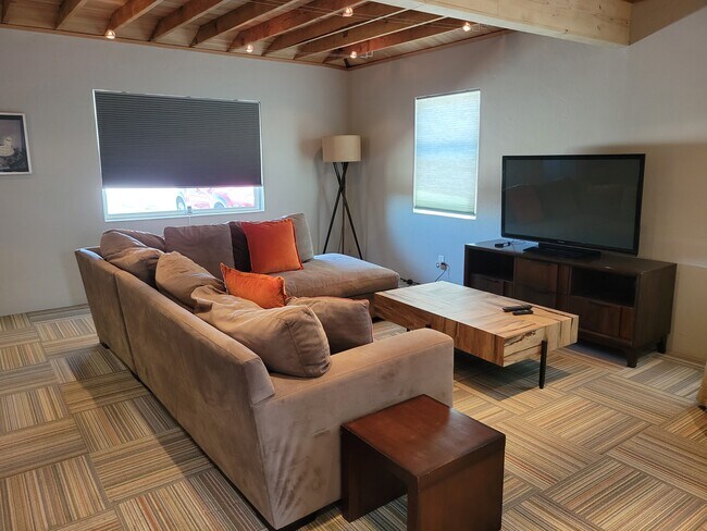 Sala de estar - 1634 E Copper St