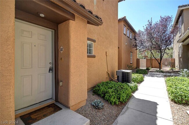 Building Photo - 6250 W Arby Ave