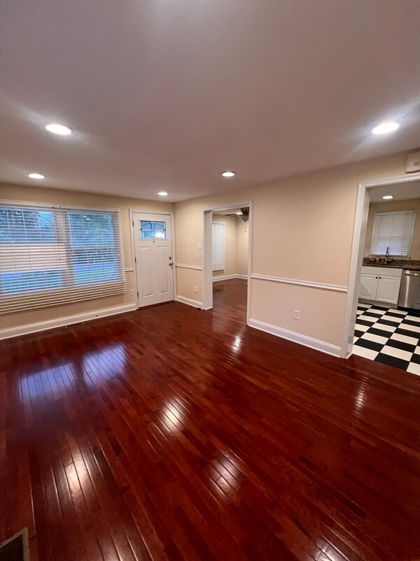 Foto del edificio - 9210 Rhode Island Ave