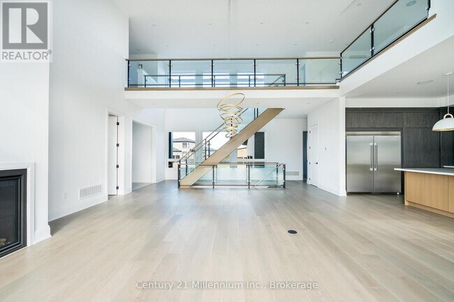 Photo du bâtiment - 176 W Ridge Dr