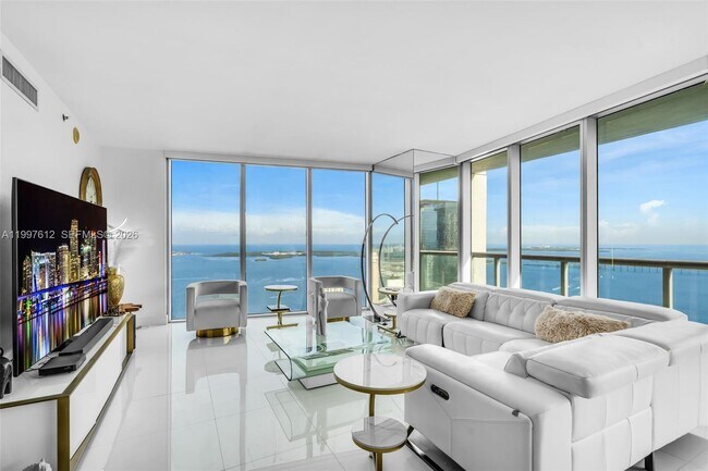 Foto del edificio - 495 Brickell Ave