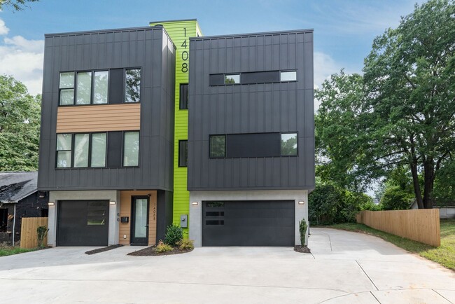 Foto del edificio - Move-in Ready Modern Townhome!!