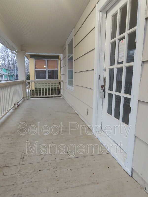 Building Photo - 1306 W Wildwood Ave