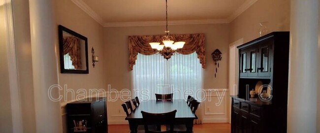 Building Photo - 46787 Willowood Pl