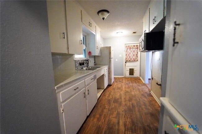 Foto del edificio - 1005 E Polk Ave