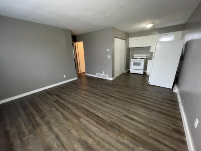 Building Photo - 1097 Brown St