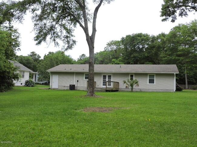 Building Photo - 672 Pearson Cir